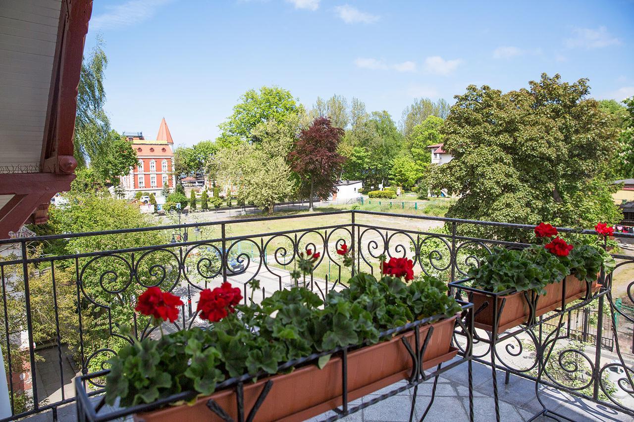 Villa Mistral Устка Экстерьер фото