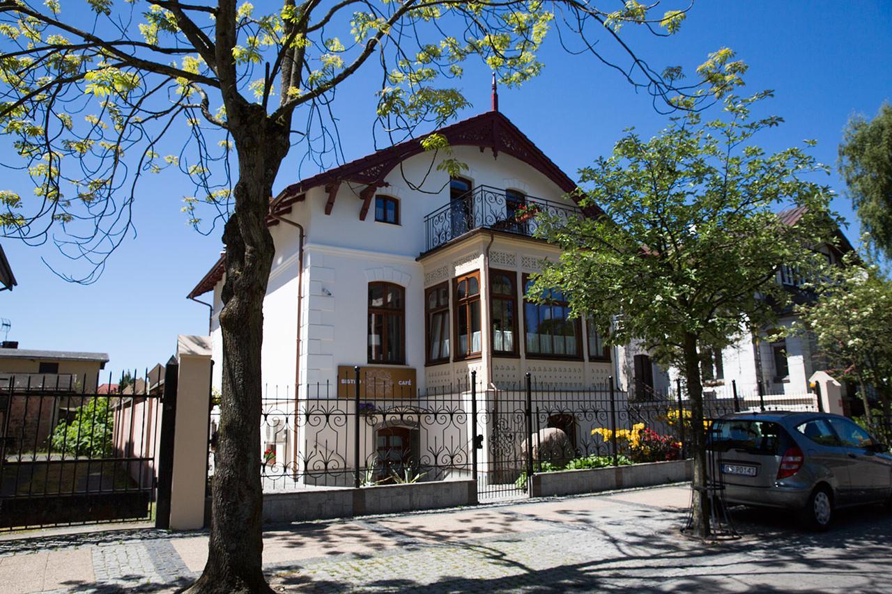 Villa Mistral Устка Экстерьер фото